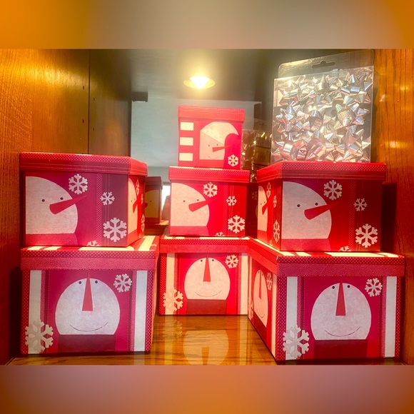 🎅LINDY BOWMAN🎅7 ASSORTED CONTEMPORARY SANTA CLAUS BOXES & 9-CT MINI BOWS NWT🎁 - Picture 2 of 10
